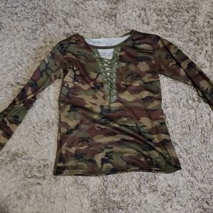 Camo top